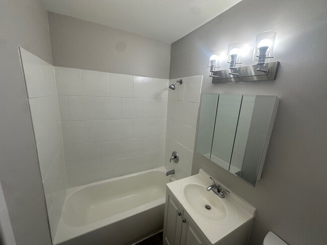 12227 S Throop St, Chicago, IL 60643 - photo 6