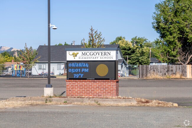 McGovern Elementary School is where young minds grow.