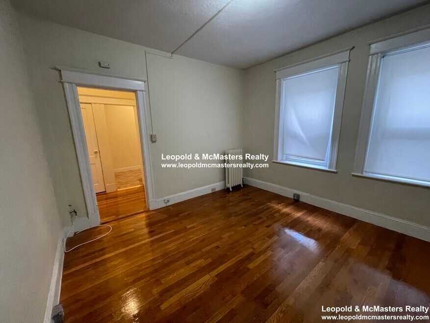 9 Woodstock Ave unit 4, Brighton, MA 02135 - photo 1