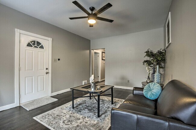 220 N Laporte Ave unit ID1306380P, Chicago, IL 60644 - photo 4