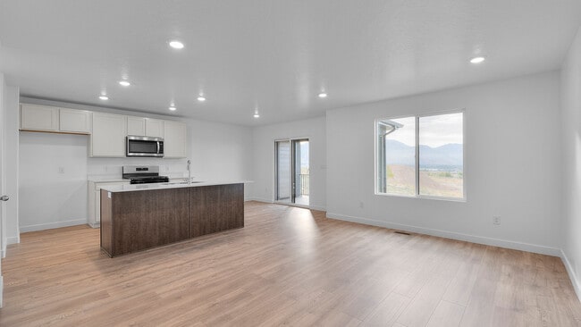 334-1081 E Glencoe Dr, Lehi, UT 84048 - photo 3