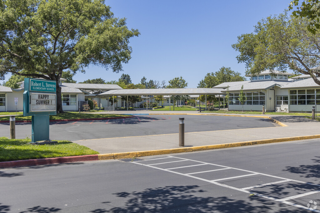 Robert L Stevens Elementary is a public elementary school.