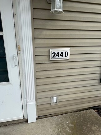 244 Ivy Hill Ln Unit D, Medina, OH 44256