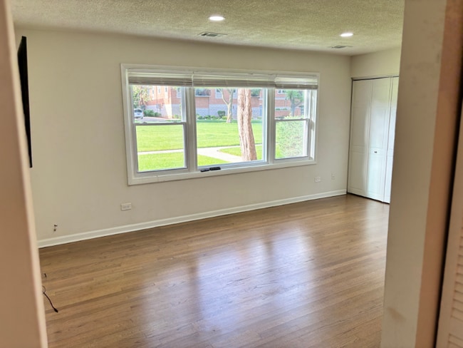 209 W Johnson St unit 1B, Palatine, IL 60067 - photo 7