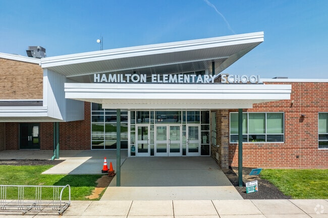 Hamilton Elementary School has an overall grade of B- from Niche.