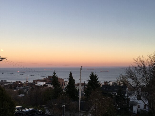 317 N 4th Ave W unit 317, Duluth, MN 55806 - photo 7