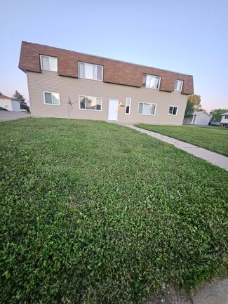 1825 5th St SE Unit 1, Minot, ND 58701