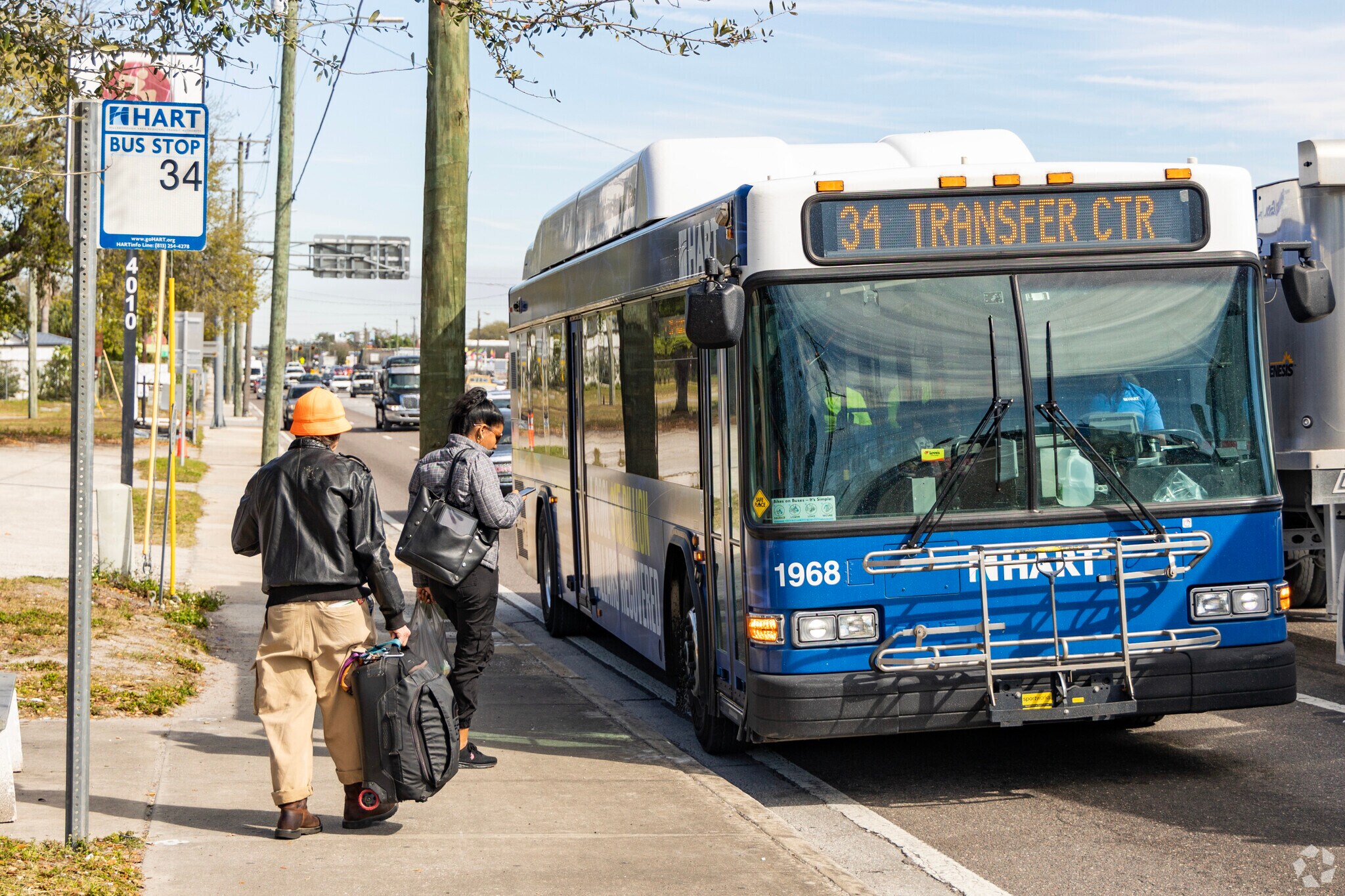 Public transportation is available just outside of Thononosassa.