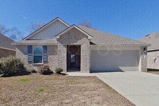 110 Yardley Ct, Lafayette, LA 70507
