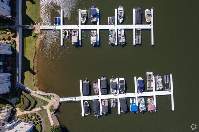 Lake Harding has a thriving boating community a short drive from Piney Grove.