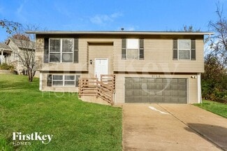 2105 S Barrington Ct, Arnold, MO 63010