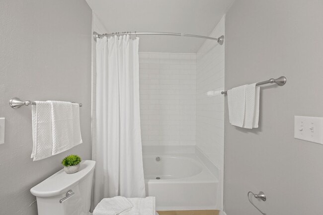 860 East, Cincinnati, OH 45245 - photo 3