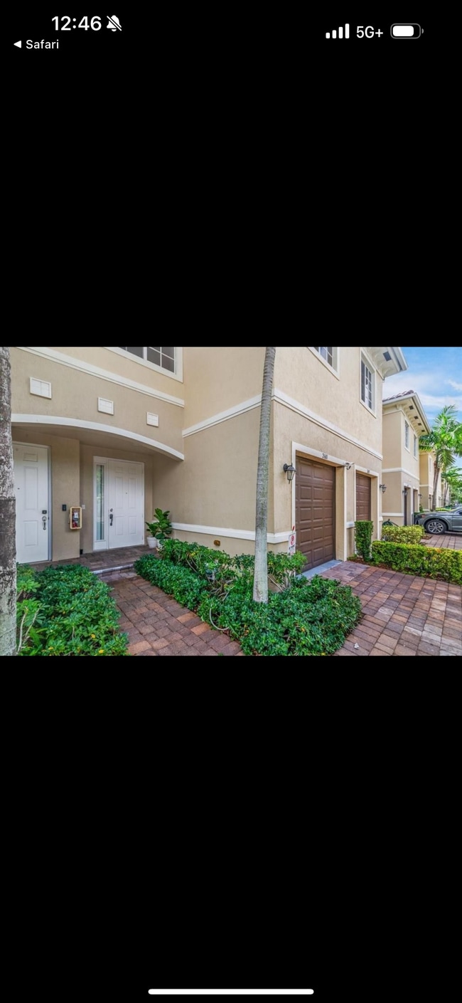2615 SW 81st Terrace, Miramar, FL 33025