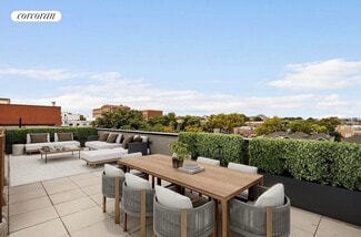 20-08 Steinway St, Queens, NY 11105