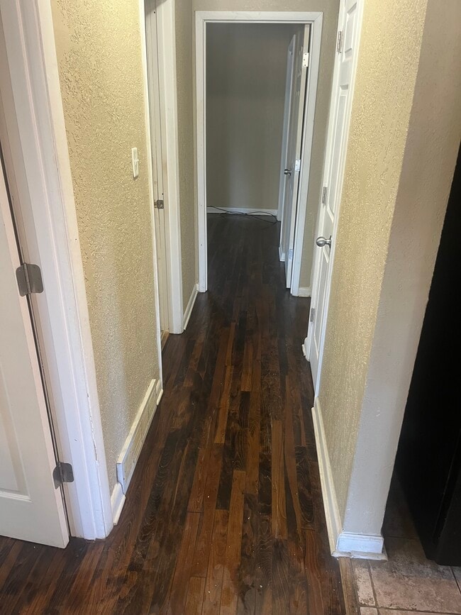 6615 W Keefe Avenue Pkwy, Milwaukee, WI 53216 - photo 6