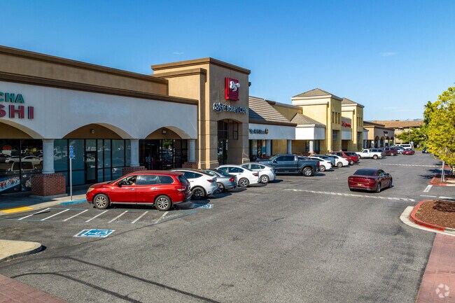 You will find grocery stores all around the Parkview neighborhood.