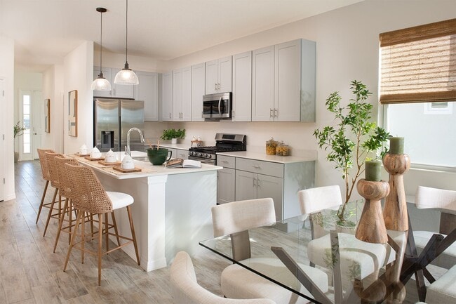 9008 Wildlight Trail unit 36467738, Wildwood, FL 34785 - photo 6