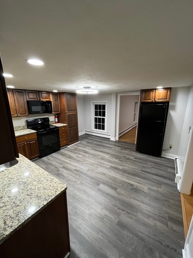 24 Ash St unit 2, Spencer, MA 01562 - photo 3