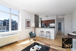 124 W 21st St Unit 1502, New York, NY 10011