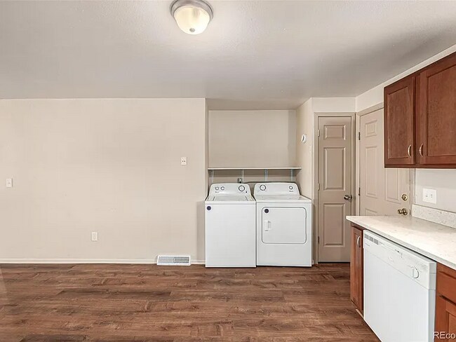 1601 Nome St, Aurora, CO 80010 - photo 6