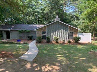 1050 Mathews Ct SE, Smyrna, GA 30080
