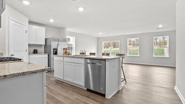 420 Atkinson St, Shenandoah Junction, WV 25442 - photo 6