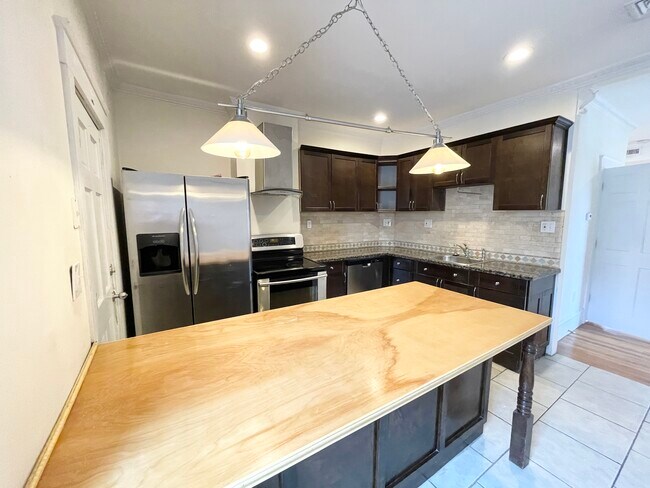 92 L St unit 3, Boston, MA 02127 - photo 2