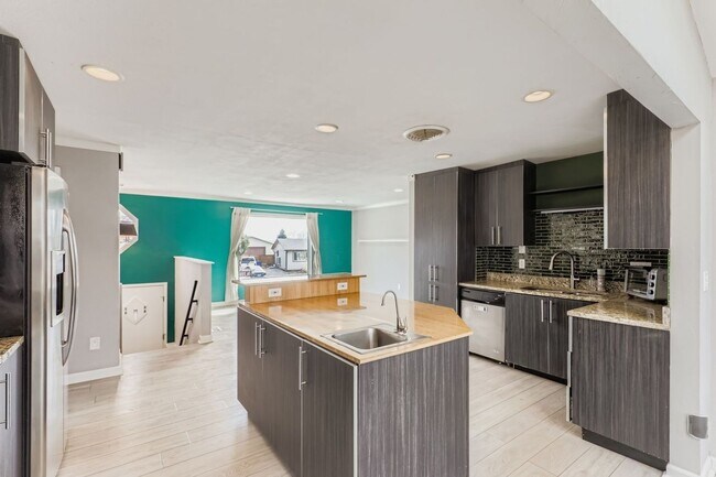 8293 Gaylord St, Denver, CO 80229 - photo 7