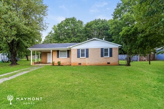 649 Woodmont Cir, Anderson, SC 29624