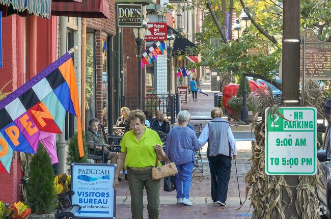Northside is close to the bustling streets of downtown Paducah.
