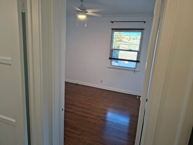 5216 1/2 Agnes Ave unit 5216.5, Los Angeles, CA 91607 - photo 7
