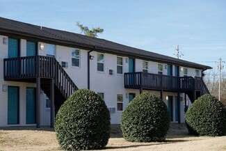 6405 Old Madison Pike NW, Huntsville, AL 35806
