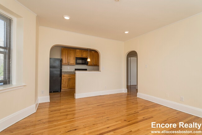 123 Highland Ave unit 38, Somerville, MA 02143 - photo 2