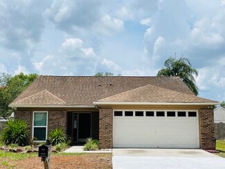 1605 Cobbler Dr, Lutz, FL 33559