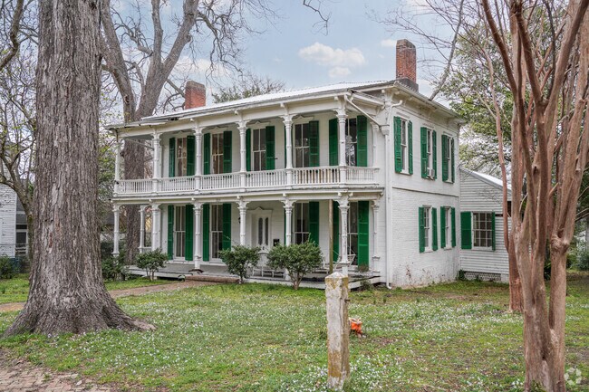Rich in history, this Antebellum home in Yazoo tells stories of the past through every detail.