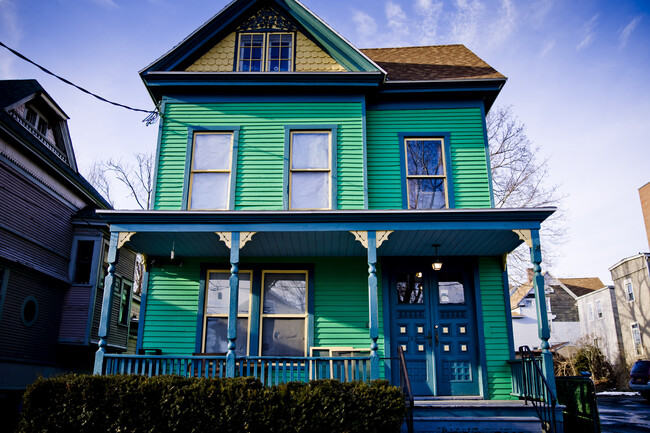 129 Green St unit 4, Syracuse, NY 13203 - photo 2