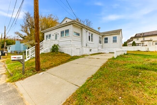 107 River Rd Dr, West Deptford, NJ 08086