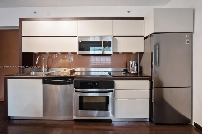 The Governor unit 310, Miami Beach, FL 33139 - photo 5