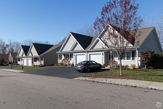 Berkeley Commons offers stylish homes in a desirable Cumberland neighborhood.