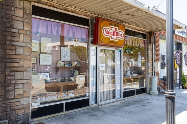 Near to Pittsburg, downtown Tucker offers services such as a compounding pharmacy.