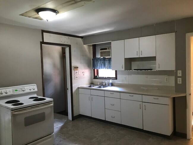 102 Main St unit Rear, Johnstown, PA 15901 - photo 6