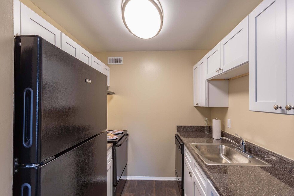 The Reserve at Deer Run, Newport News, VA 23608 - photo 1