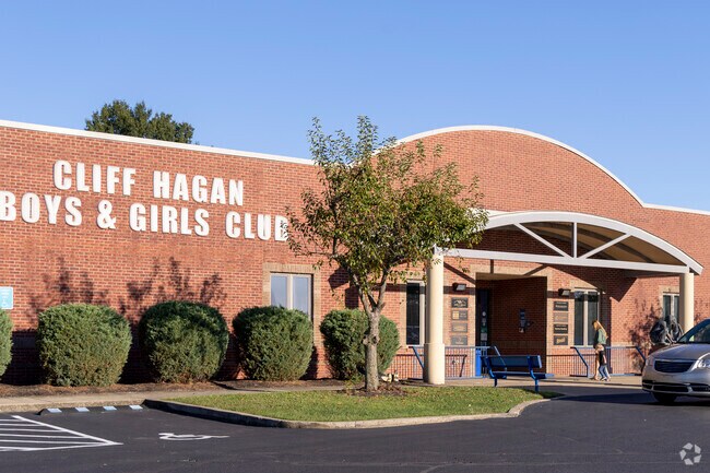 Kida can have fun after school at Cliff Hagan Boys & Girls Club near Apollo.