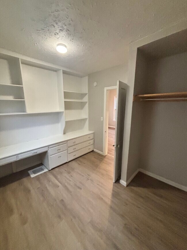 1813 Willowdale Ave unit D, Cleveland, OH 44109 - photo 5