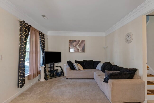 132 St Andrews St, Zion Crossroads, VA 22942 - photo 3