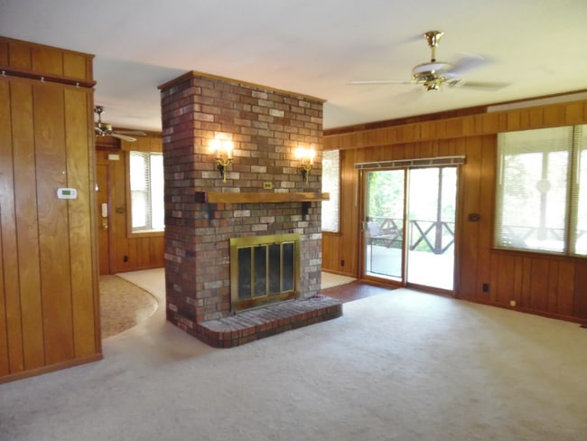 2638 Table Rock Rd, Pickens, SC 29671 - photo 5