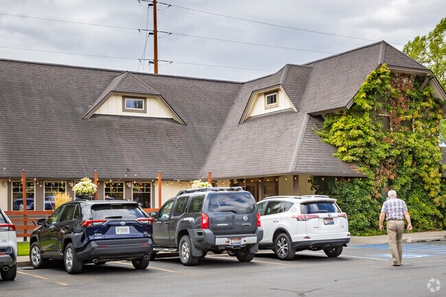 With several eateries in and around Avondale, your biggest decision for dinner will be where.