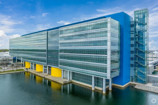 Northeast Warren has a large industrial sector, home to the General Motors Tech Center.