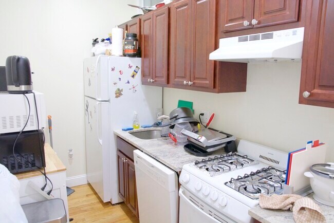 84 Fenway unit 2, Boston, MA 02115 - photo 7