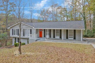 3325 Kingfisher Dr, Decatur, GA 30034